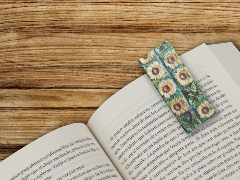 magnetic bookmark with printed sunflowers