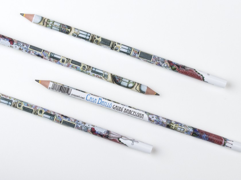 Two pencils illustrated with the façade of the Casa Batlló