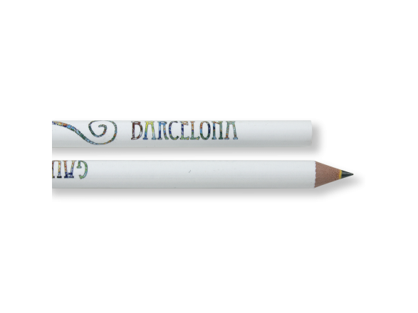 Deux crayons à Papier illustrés avec le nom de la ville de Barcelone en mosaïque sur fond blanc