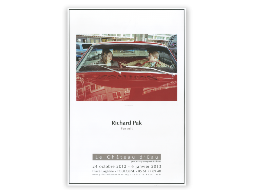 Affiche montrant une photo, le nom de Richard Pak et de la Galerie du Château d'Eau