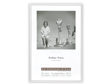 póster con una foto en blanco y negro, con el nombre de Arthur Tress y la Galerie du Château d'Eau