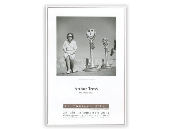 Cartell amb una foto en blanc i negre, amb el nom d'Arthur Tress i la Galerie du Château d'Eau