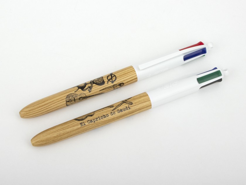 stylo 4 couleurs avec baril en bois