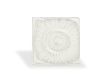 gomme blanche montrant une fleur de tournesol en 3D