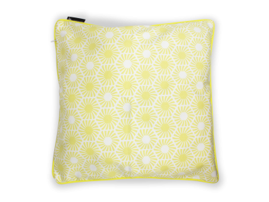 housse de coussin jaune imprimé de motifs hexagonaux