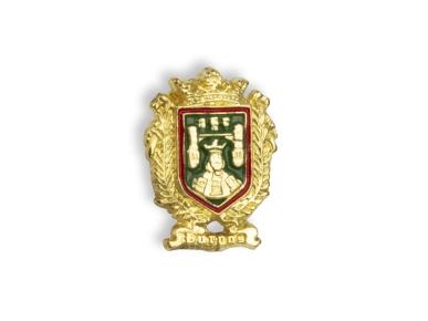 golden pin featuring the coat of arms of the city of burgos