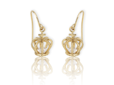 Boucles d'oreille dorées en forme de couronnes avec un cristal transparent à l'intérieur